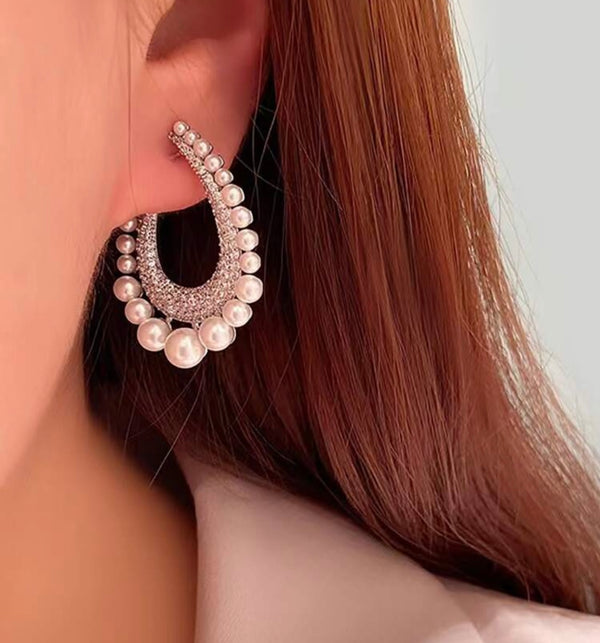 Aretes Perlato