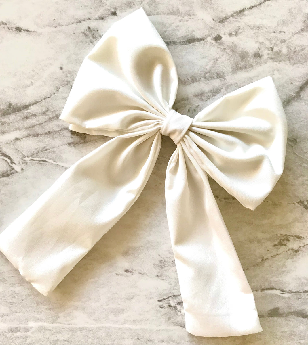 Moño Shelby Blanco – Menta Rosa