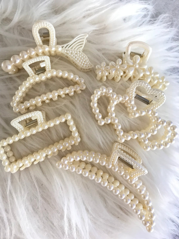 Claw Clip Pearls